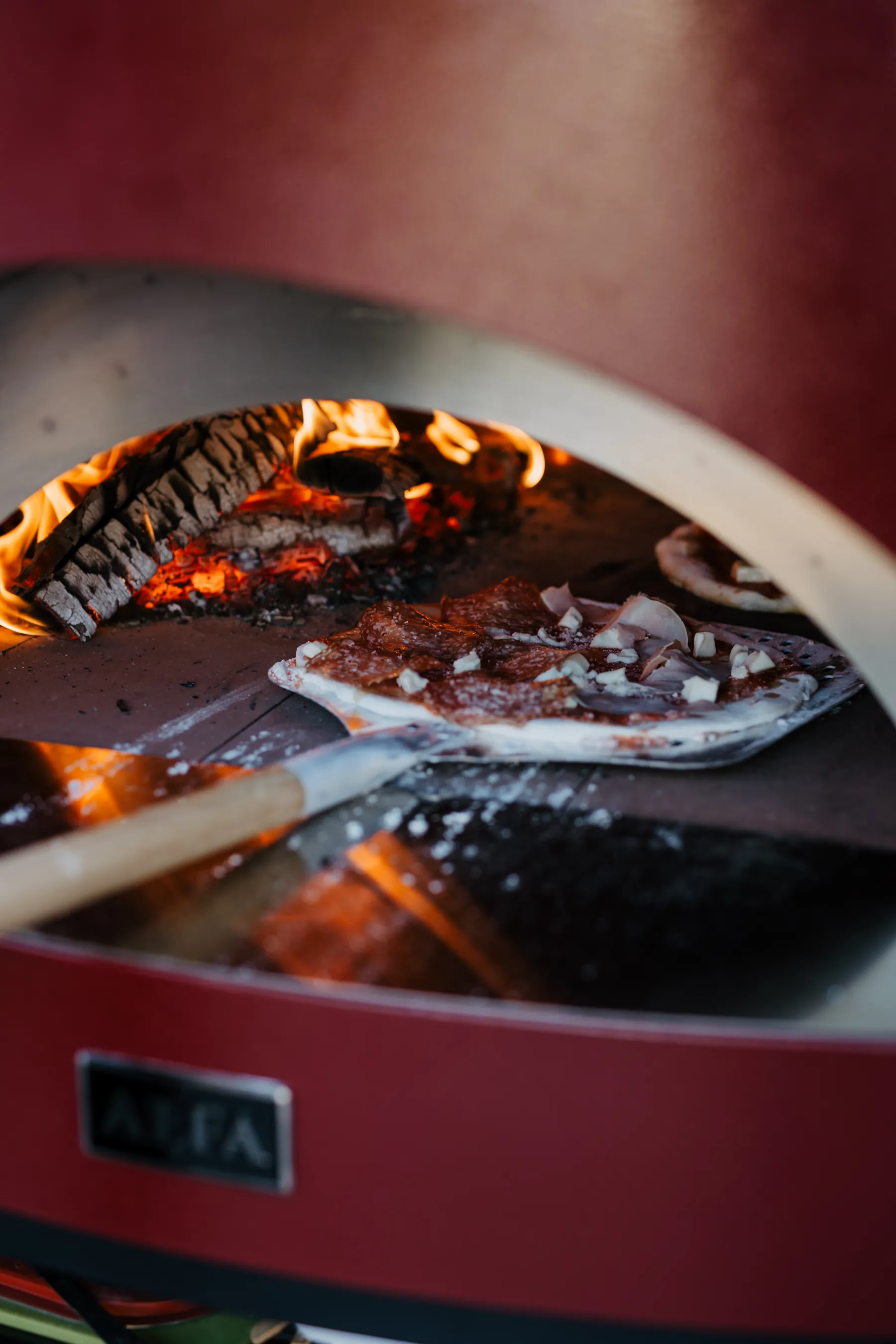 Feuer im Holzofen